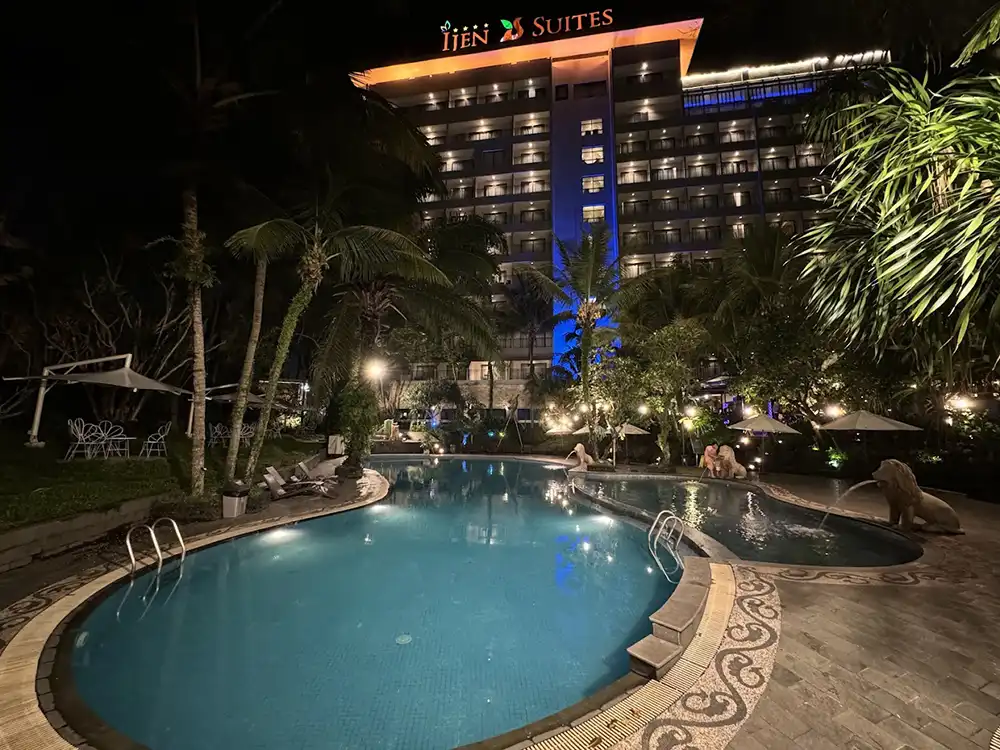 Kolam Renang Hotel